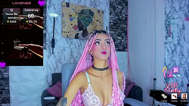 Queen Cuarxxo online show from April 24, 2026, 11:51 pm