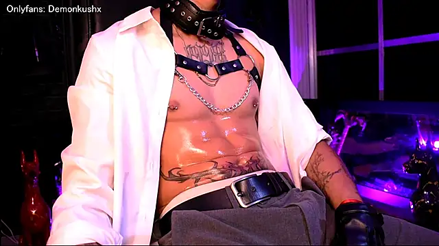 Snapshot of DemonKush-- chatting on November 22, 2025, 4:33 am DemonKush-- online show from November 22, 2025, 4:33 am