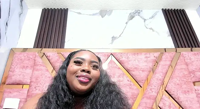 mia alvares online show from July 24, 2026, 11:52 am