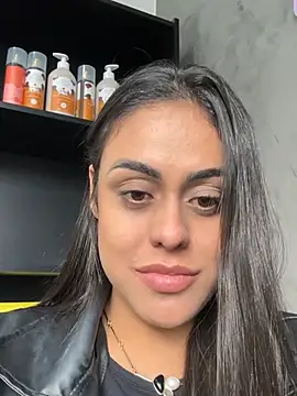 Snapshot of amorinha99 chatting on May 25, 2026, 6:03 pm amorinha99 online show from May 25, 2026, 6:03 pm