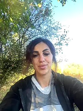 Snapshot of EmaSkyes chatting on September 20, 2025, 5:30 am EmaSkyes online show from September 20, 2025, 5:30 am