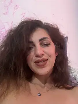 Snapshot of EmaSkyes chatting on October 2, 2025, 6:42 am EmaSkyes online show from October 2, 2025, 6:42 am