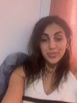 Snapshot of EmaSkyes chatting on October 8, 2025, 11:19 am EmaSkyes online show from October 8, 2025, 11:19 am