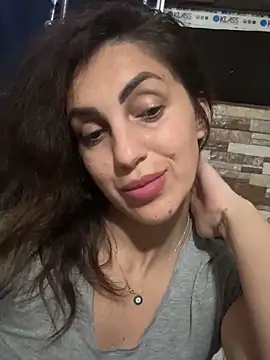 Snapshot of EmaSkyes chatting on October 17, 2025, 6:43 pm EmaSkyes online show from October 17, 2025, 6:43 pm