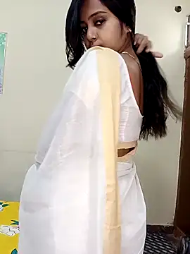 Snapshot of Miss-Riyasingh chatting on October 26, 2025, 5:35 am Miss-Riyasingh online show from October 26, 2025, 5:35 am