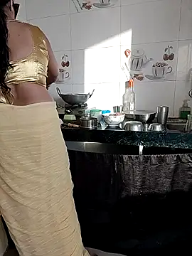 kaamuk shweta online show from March 12, 2026, 2:07 am