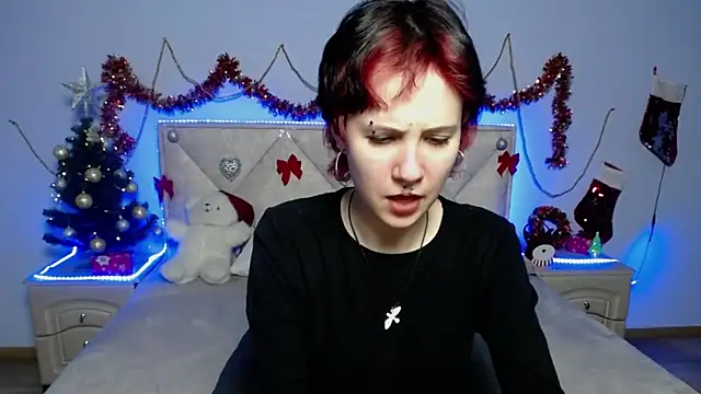 SibbyNifsa online show from December 3, 2024, 4:17 pm