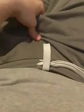 Snapshot of krissraw chatting on February 9, 2025, 3:56 pm krissraw online show from February 9, 2025, 3:56 pm