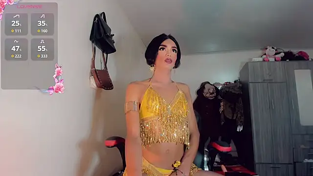 Snapshot of Oriana_braom chatting on October 14, 2025, 7:14 pm Oriana braom online show from October 14, 2025, 7:14 pm