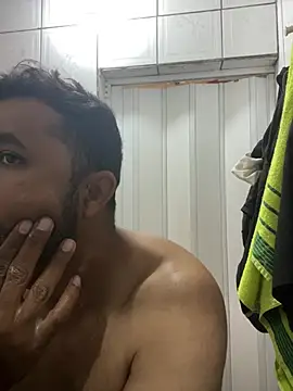 Snapshot of Sheik_z_o chatting on August 3, 2026, 1:05 pm Sheik z o online show from August 3, 2026, 1:05 pm