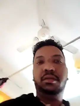 Mmm992170 online show from December 22, 2025, 4:42 am