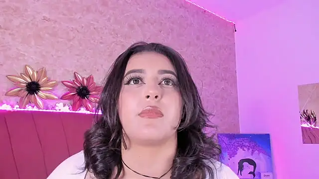 Snapshot of LorenaStevens chatting on January 17, 2025, 5:21 am LorenaStevens online show from January 17, 2025, 5:21 am