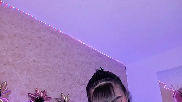 Snapshot of LorenaStevens chatting on February 18, 2025, 3:53 am LorenaStevens online show from February 18, 2025, 3:53 am