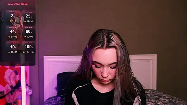 Snapshot of Kimiko__ chatting on December 19, 2025, 2:57 pm Kimiko online show from December 19, 2025, 2:57 pm