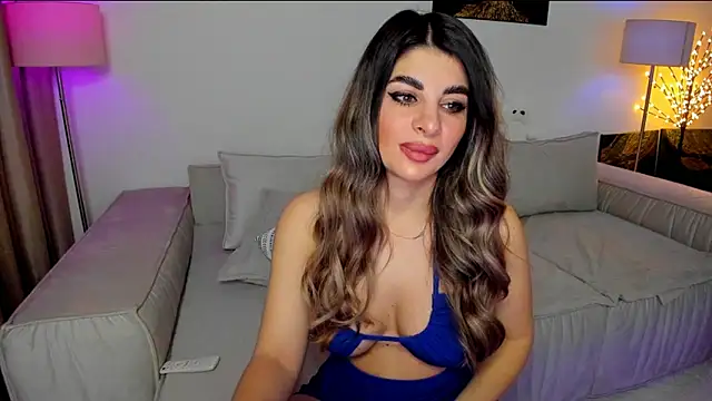 Snapshot of Queenofyouredreams chatting on February 7, 2025, 1:04 am Queenofyouredreams online show from February 7, 2025, 1:04 am