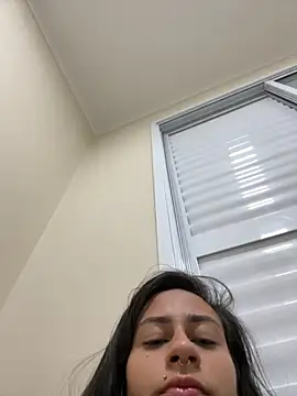 Snapshot of Blue_butterfly chatting on December 4, 2025, 2:10 am Blue butterfly online show from December 4, 2025, 2:10 am