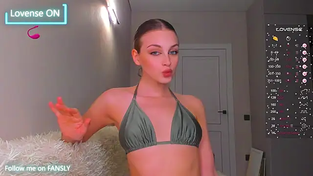 pretty girlnextdoor online show from March 1, 2025, 6:32 pm