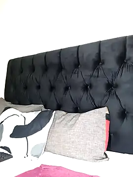 Snapshot of Dark_Berry_26 chatting on November 25, 2025, 9:04 pm Dark Berry 26 online show from November 25, 2025, 9:04 pm