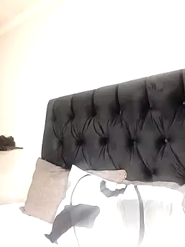 Snapshot of Dark_Berry_26 chatting on November 26, 2025, 8:10 pm Dark Berry 26 online show from November 26, 2025, 8:10 pm