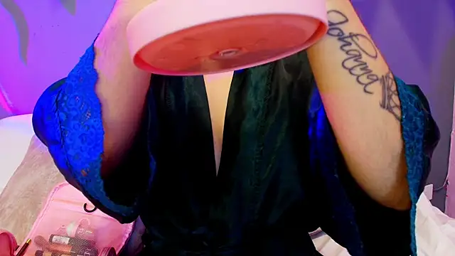 Snapshot of adara_johnson__ chatting on June 30, 2026, 2:07 pm adara johnson online show from June 30, 2026, 2:07 pm