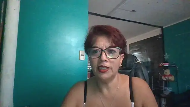 TRISH MILF online show from December 24, 2024, 3:16 pm