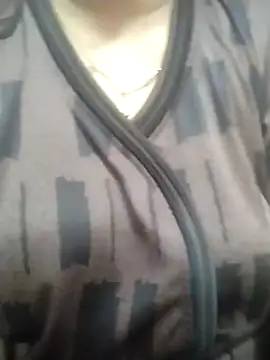 jiyahot1432 online show from December 5, 2025, 11:08 am