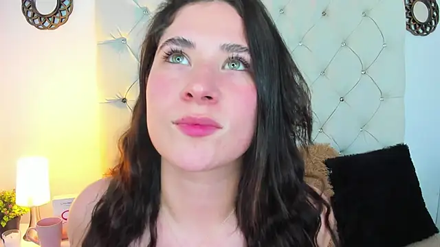 Snapshot of ValeryLovee chatting on December 26, 2024, 4:43 am ValeryLovee online show from December 26, 2024, 4:43 am