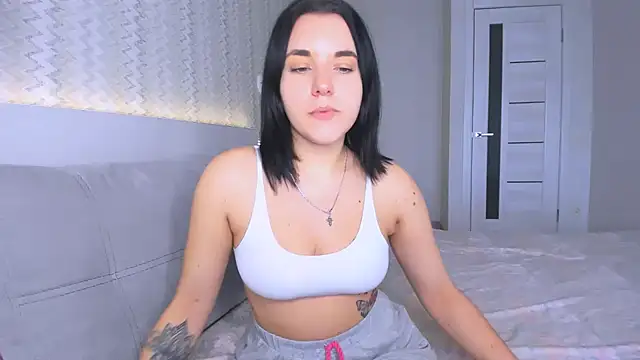 Kate Ree online show from January 30, 2025, 1:21 pm