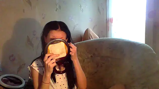 Snapshot of Starry_Siren chatting on May 26, 2026, 12:01 pm Starry Siren online show from May 26, 2026, 12:01 pm