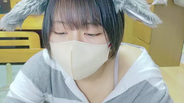 Snapshot of _usya_2525 chatting on March 20, 2025, 3:47 pm usya 2525 online show from March 20, 2025, 3:47 pm