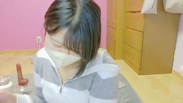 Snapshot of _usya_2525 chatting on September 14, 2025, 5:23 pm usya 2525 online show from September 14, 2025, 5:23 pm