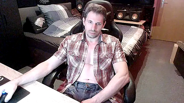 Snapshot of dreamwallker21 chatting on July 27, 2026, 6:26 pm dreamwallker21 online show from July 27, 2026, 6:26 pm