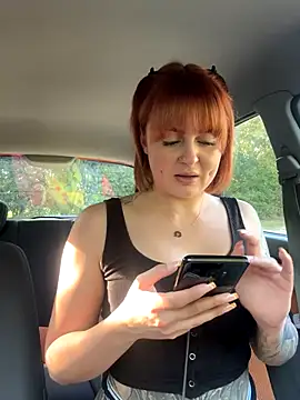 ObviouslyPeachy online show from October 2, 2025, 1:07 pm