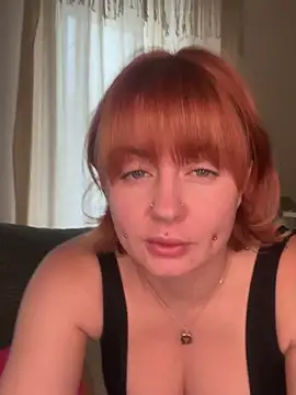 ObviouslyPeachy online show from October 4, 2025, 9:51 am