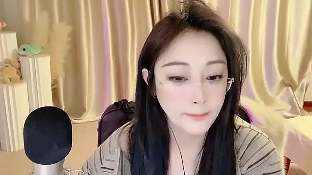 Snapshot of Daisy-77 chatting on March 8, 2025, 6:16 pm Daisy-77 online show from March 8, 2025, 6:16 pm