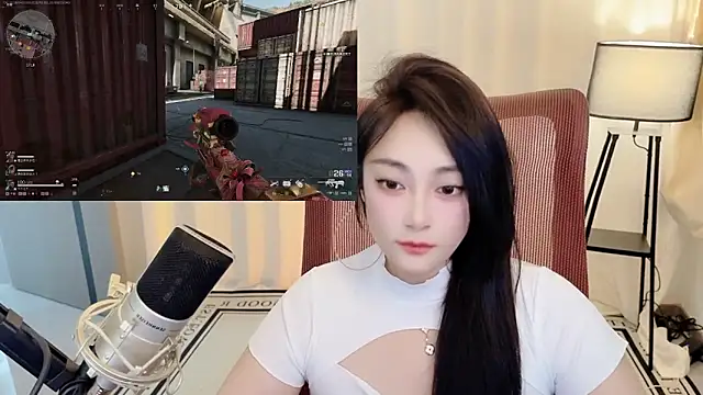 Snapshot of Daisy-77 chatting on June 15, 2026, 12:40 pm Daisy-77 online show from June 15, 2026, 12:40 pm