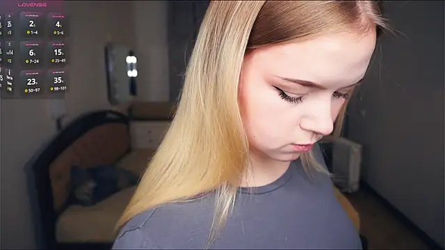 ZaraCreedon online show from October 9, 2025, 5:16 am