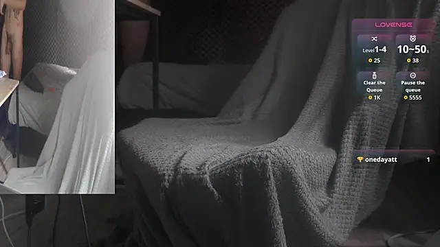 Snapshot of AXEL_AG5 chatting on June 20, 2026, 5:38 pm AXEL AG5 online show from June 20, 2026, 5:38 pm