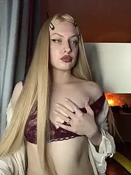 LolaBrattySweetie online show from October 15, 2025, 7:14 pm