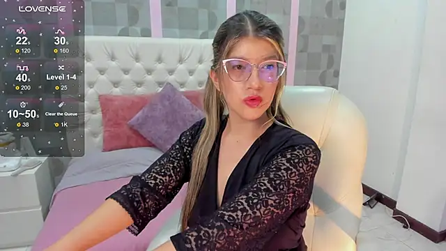 SEXMILLA  online show from March 5, 2025, 4:45 am