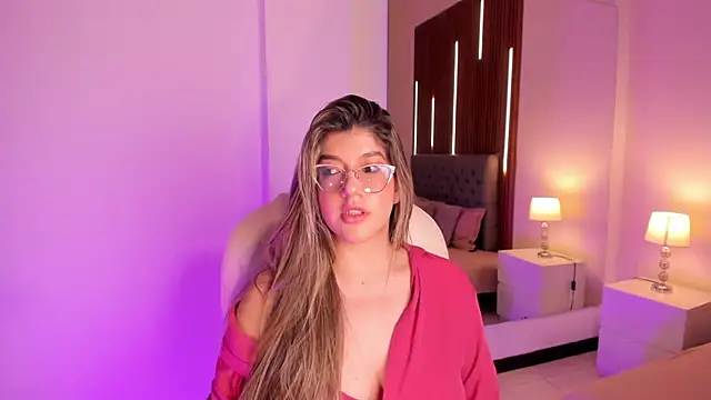 SEXMILLA  online show from February 5, 2026, 8:35 pm