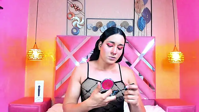 Alison Chan  online show from September 17, 2025, 1:57 pm