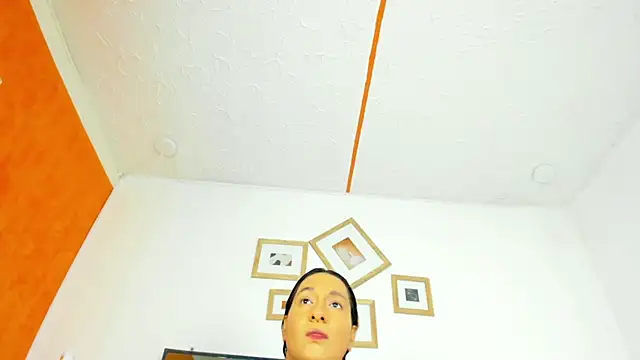 Alison Chan  online show from July 3, 2026, 9:21 pm