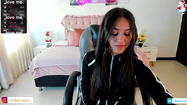 Snapshot of _Abby_23_ chatting on December 18, 2024, 1:34 pm Abby 23 online show from December 18, 2024, 1:34 pm