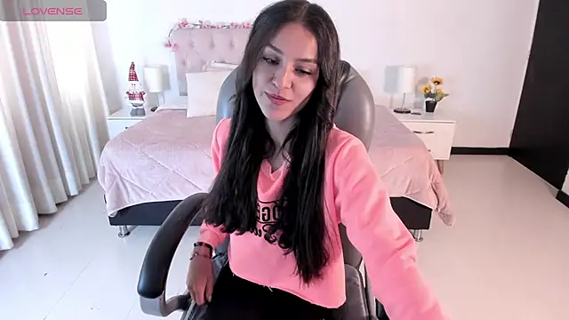 Snapshot of _Abby_23_ chatting on December 27, 2024, 2:01 pm Abby 23 online show from December 27, 2024, 2:01 pm