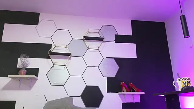 Snapshot of alondrabigtits chatting on September 22, 2025, 11:56 am alondrabigtits online show from September 22, 2025, 11:56 am