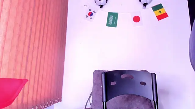 alondrabigtits online show from July 17, 2026, 12:12 pm