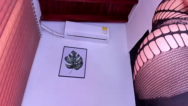 alondrabigtits online show from July 31, 2026, 12:04 pm