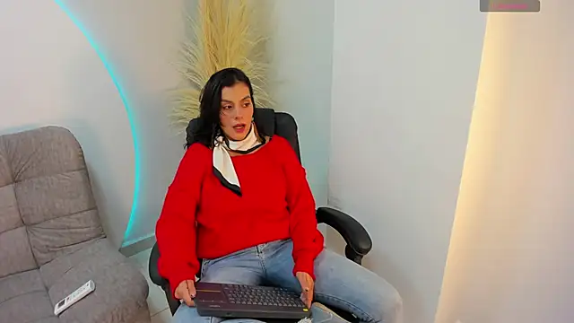 Ada Monroe10 online show from October 16, 2025, 1:34 pm