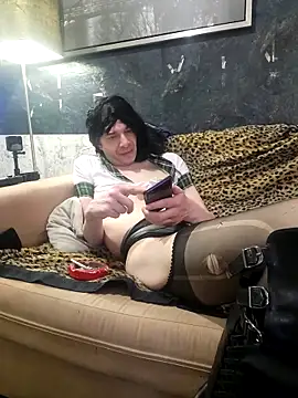 Snapshot of Doggyray44 chatting on January 18, 2025, 3:38 pm Doggyray44 online show from January 18, 2025, 3:38 pm